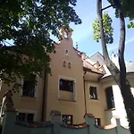 Silver Wolf Apartments