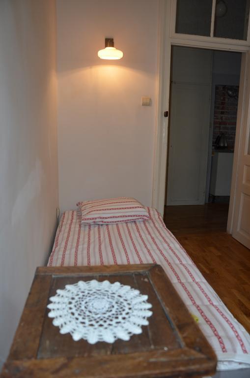 Silver Wolf Apartment